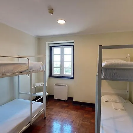 Hi - De Juventude Hostel *