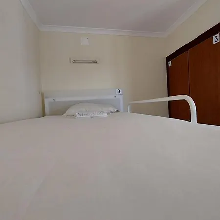 Hi - De Juventude Hostel